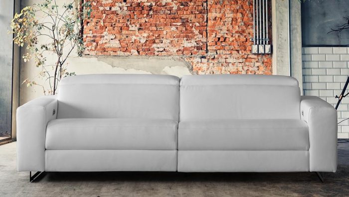 MARGOT 1200X670 Sofá Margot relax motores