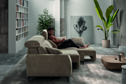 Sofá deslizante Solio. Vista apertura desde un lateral.